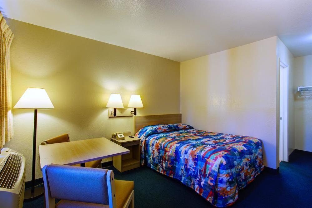 Motel 6-Kelso, Wa - Mt. St. Helens Exterior foto